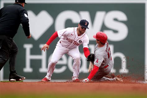 Angels avert 4-game sweep with 5-4 victory over Red Sox